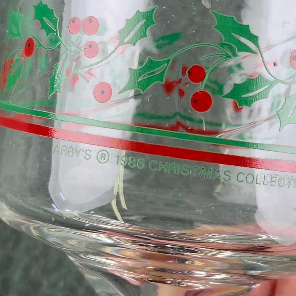 Vintage Arby's Holly Berry Stemmed Wine Glasses Christmas Holiday 1986 - Picture 5 of 5
